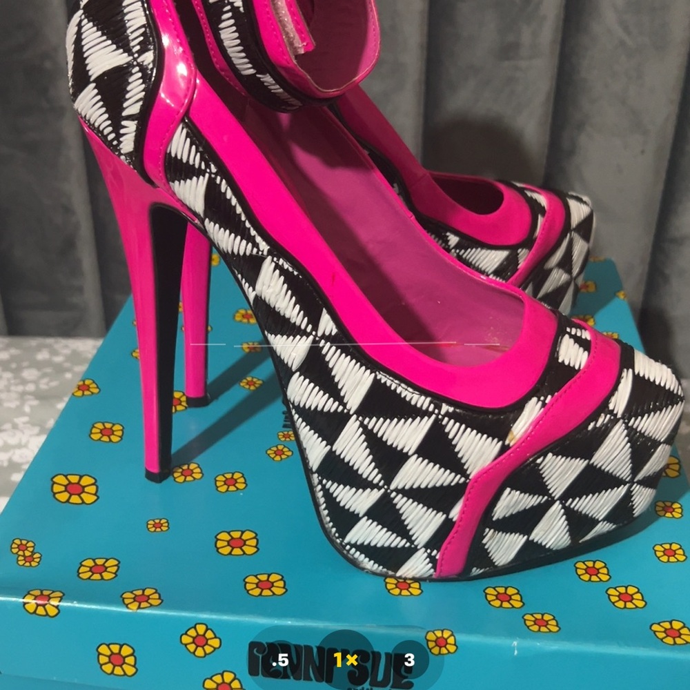 Vibrant Pink and Black Geometric Heels